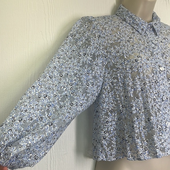 Zara - Blue And White Floral Mesh Button Down Crop Long Sleeve Blouse Size XS - Picture 5 of 8